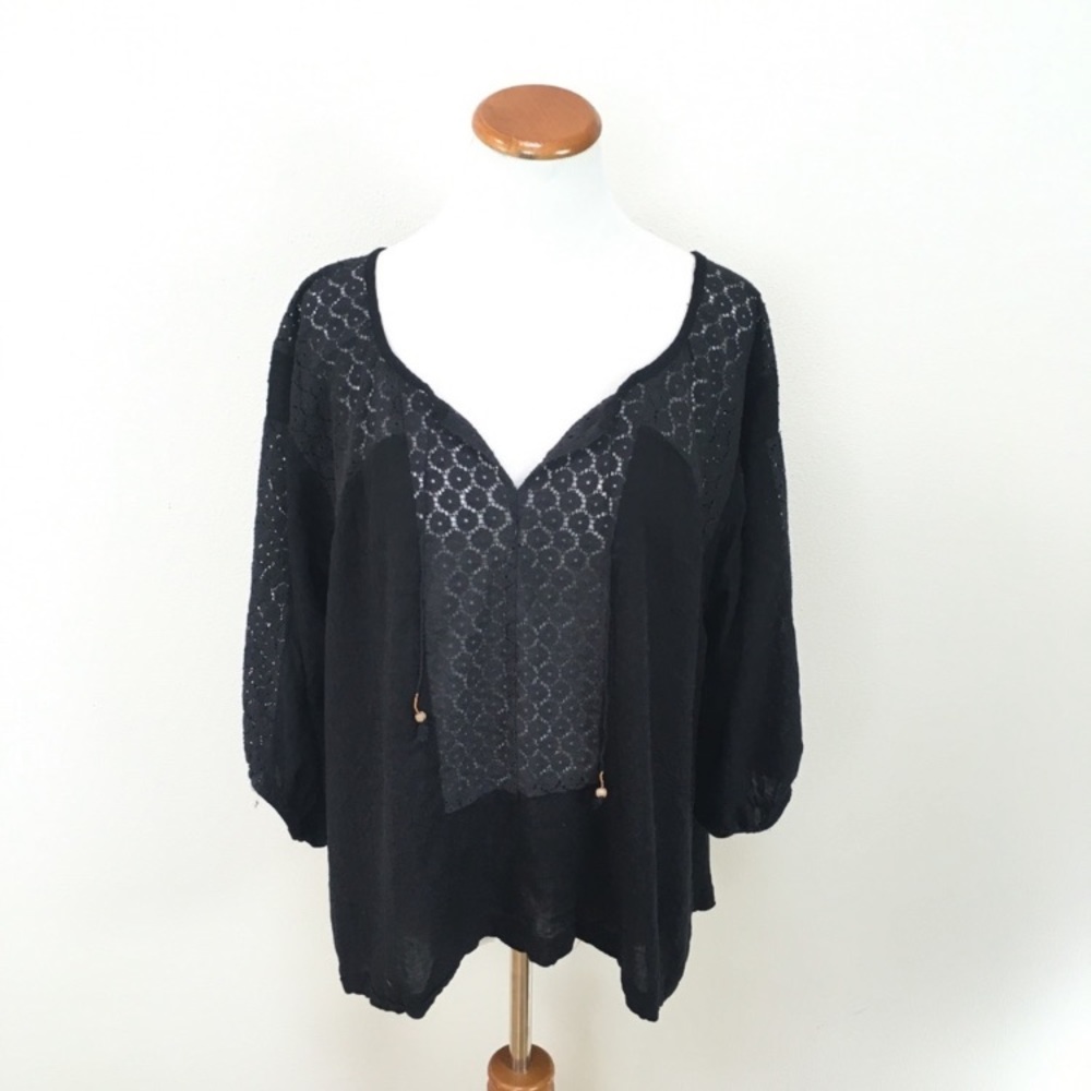 Free People Black Eyelet Oversized Blouse Boho‎ Top Women’s Sz Medium